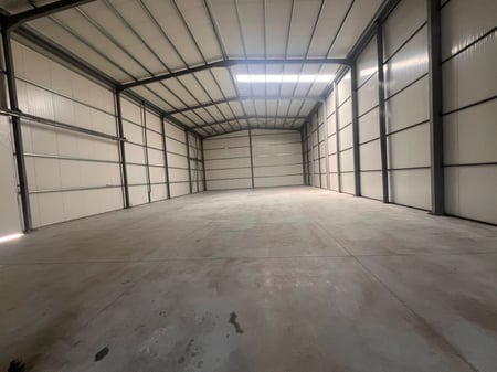 🏡 A warehouse is available for rent on the Tirana-Durres highway.