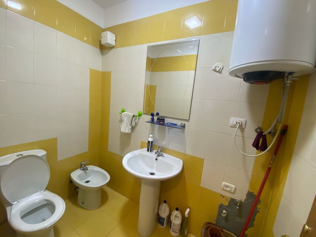 Jepet Me Qira , Apartament 2+1, Stacioni i Trenit , Tirane