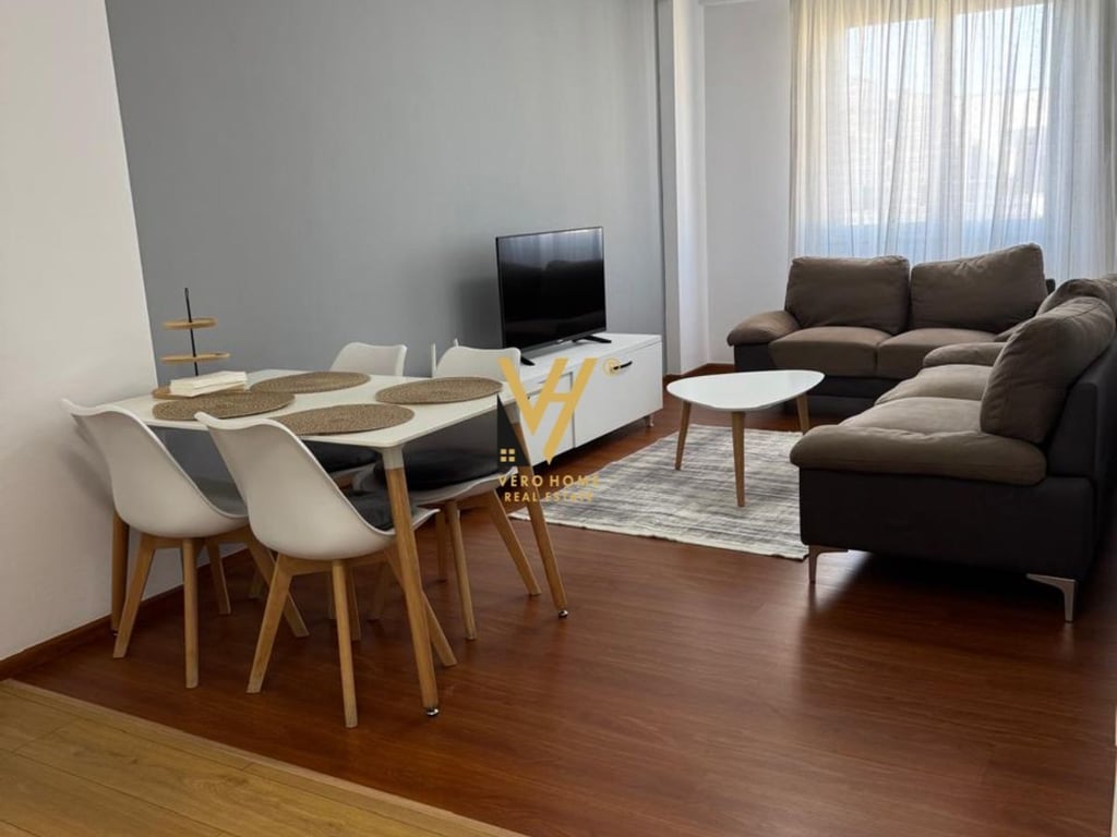 AFFITTASI APPARTAMENTO 2+1+BLK IN CENTRO A 60.000 LEKË