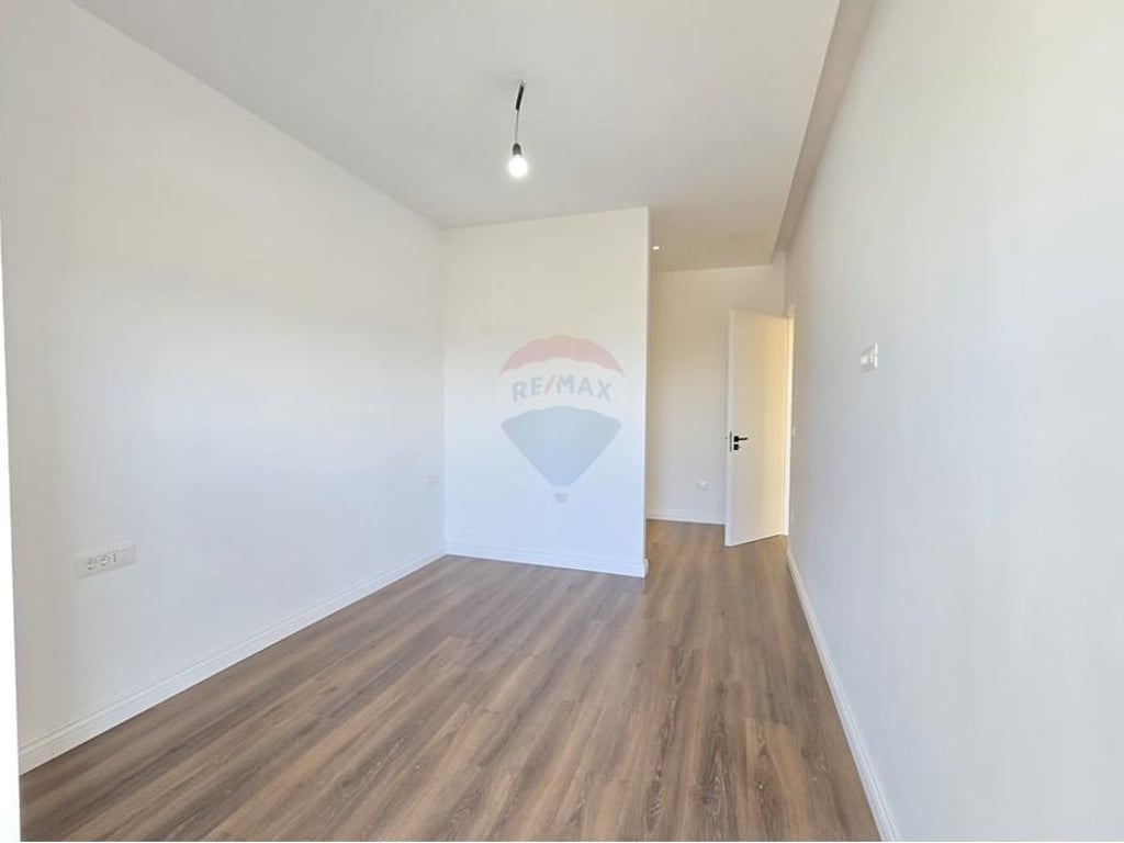 Office for rent in the center Kavajë Street