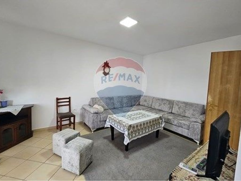 A 1+1 apartment is available for rent near Dogana, opposite Casa Italia.