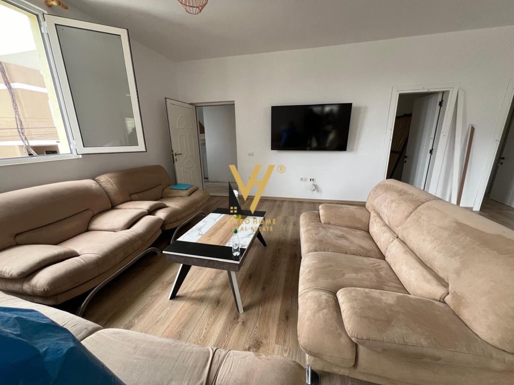 AFFITTASI IL SECONDO PIANO DI UNA VILLA NELLE VILLE TEDESCHE 550 EURO