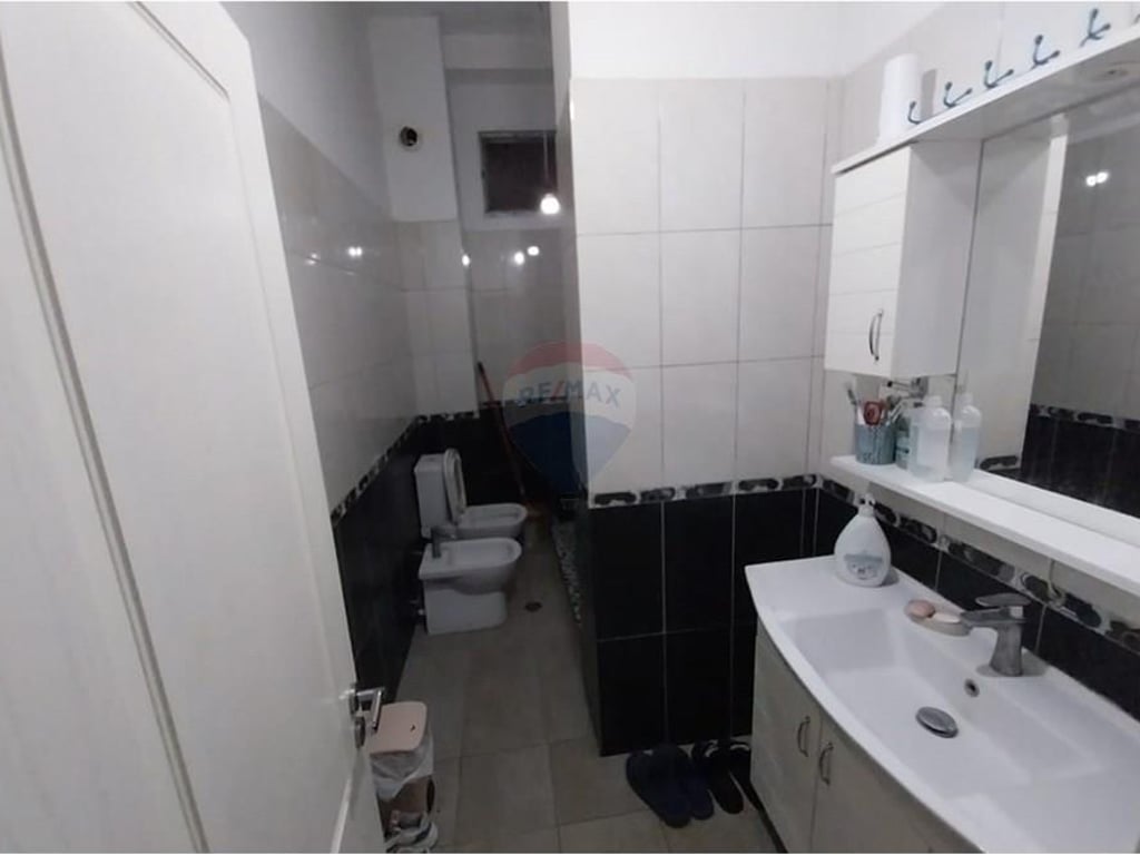 VENDESI APPARTAMENTO 3+1 AD ASTIR