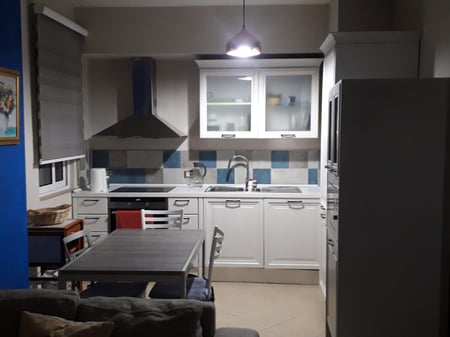 Shitet Apartament 1+1 tek Materniteti i Ri, Koco Glozheni 