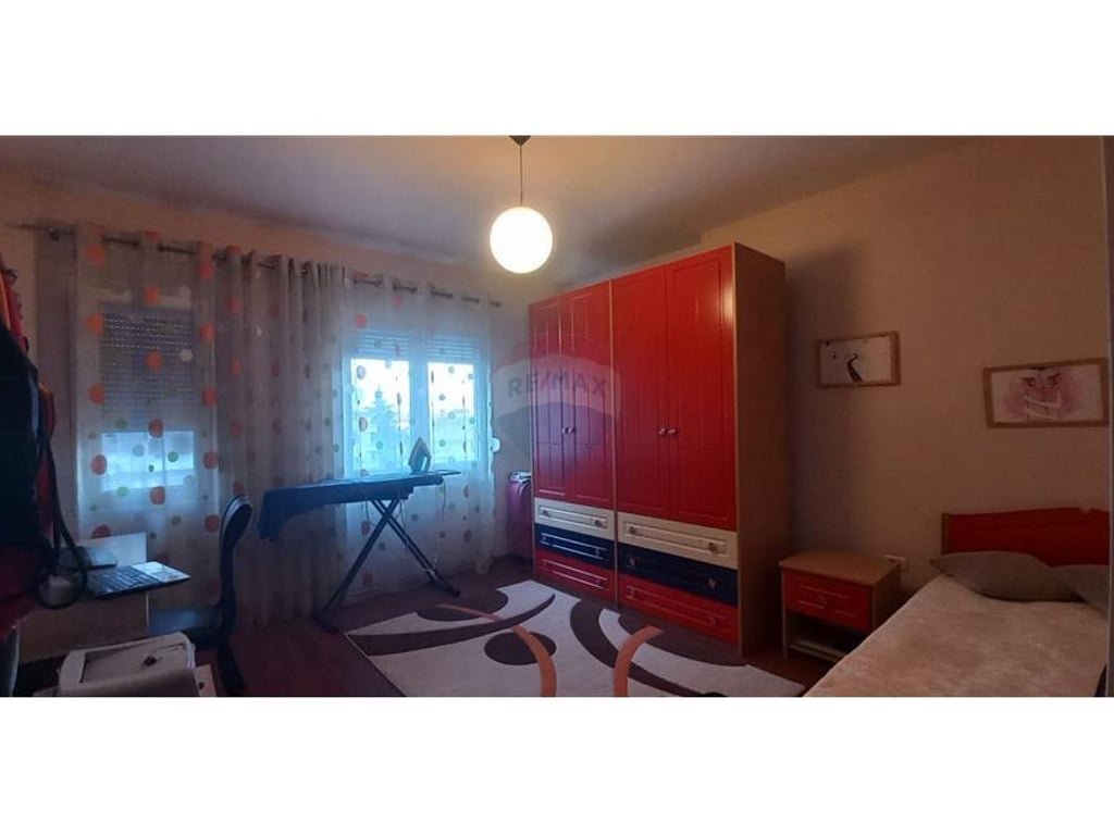 Apartament 2+1 per qera tek Kristal Center!