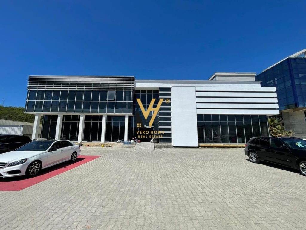 VENDITA SHOWROOM A MARIKAJ 3.000.000 EURO