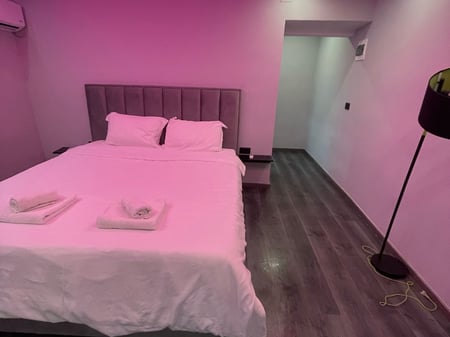 Business space for rent at Komuna e Parisit, near Bar Kometa.