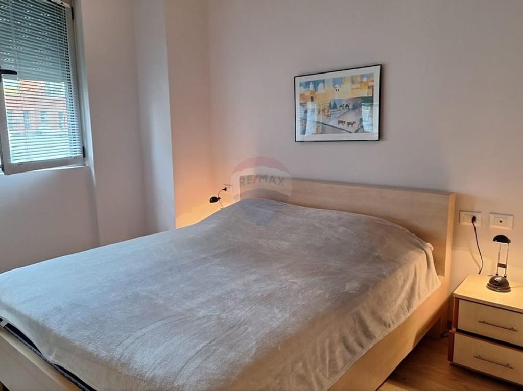 2+1 apartment for rent in Bllok near LSI!