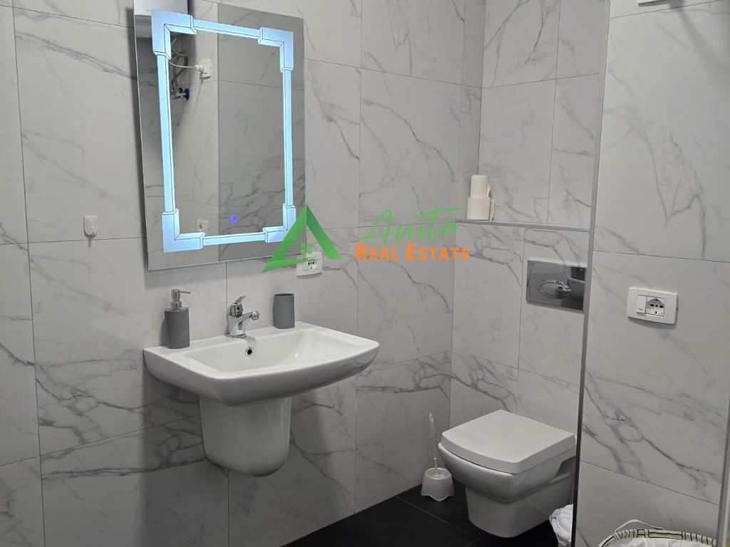 Ali Demi offriamo in affitto un appartamento 2+1