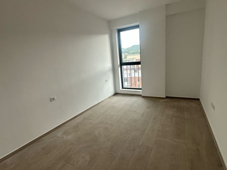PARKU OLIMPIK APARTAMENT/ ZYRE PER QIRA 1+1
