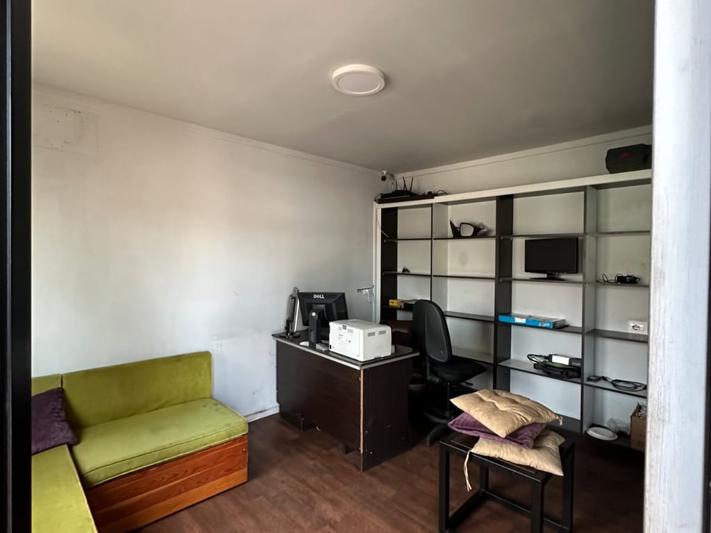 🏡 Jepet Servis i Kompletuar me Qira afer Spitalit Amerikan 3