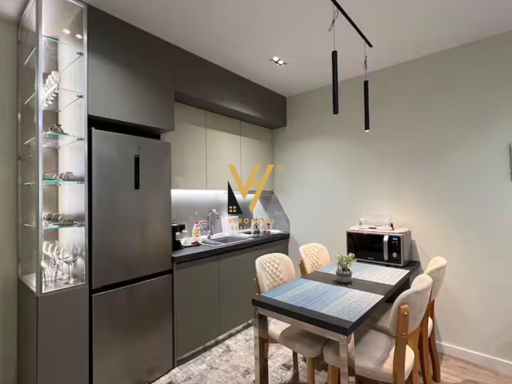 AFFITTASI APPARTAMENTO 1+1+BLK IN BULEVARDI ZOGU I PARE 1.200 EURO