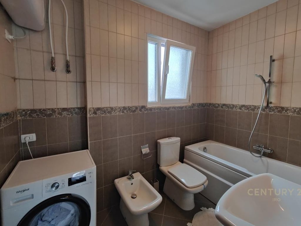 ✨ Apartament 2+1+2 me Verandë për Qira – Myslym Shyri, Tiranë