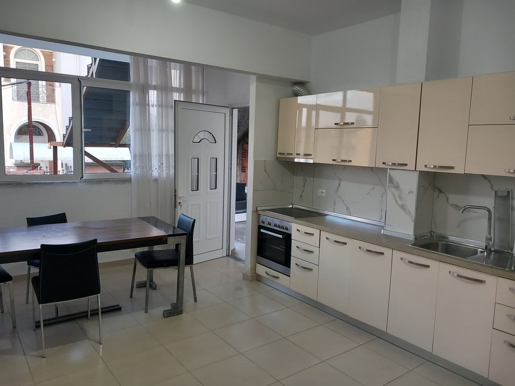 2+1 Apartment 360€ KODRA E PRIFTIT