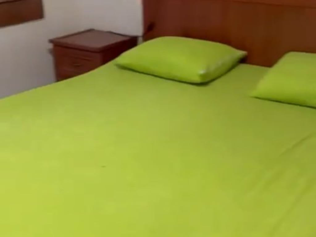 JEPET ME QERA 1+1 KATI I PARE SHPI PRIVATE TE ISH TREGU ELEKTRIK