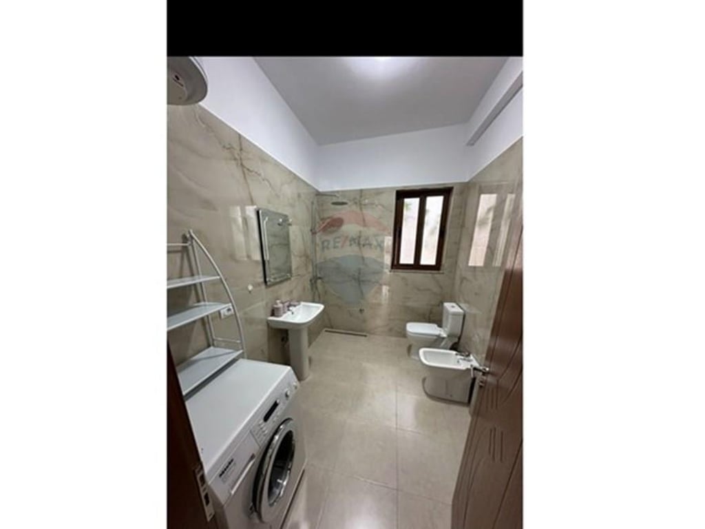Jepet apartament 1+1 me qera ne rrugen Tasim Shehu