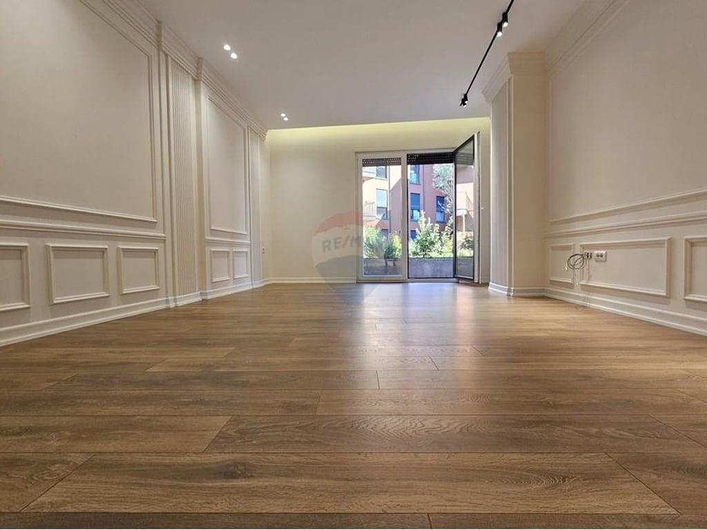 2+1+2 apartment with yard for sale in TEG!