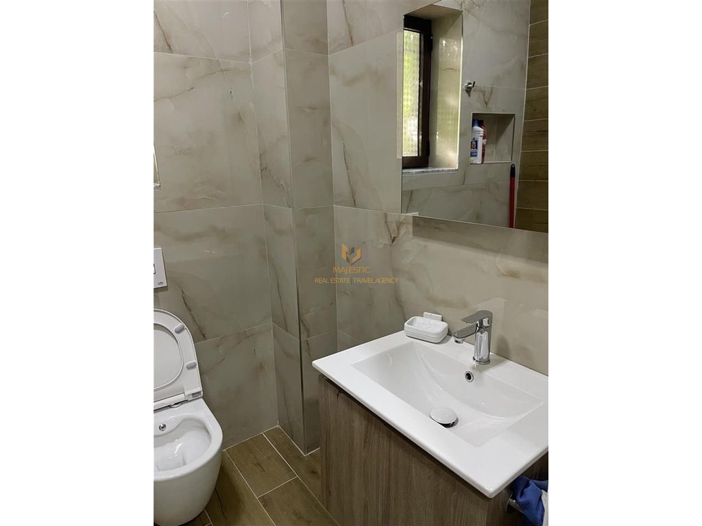 1+1 Apartment for Rent near the former Durrësi Restaurant, Tirana - 450€ | 70 m²