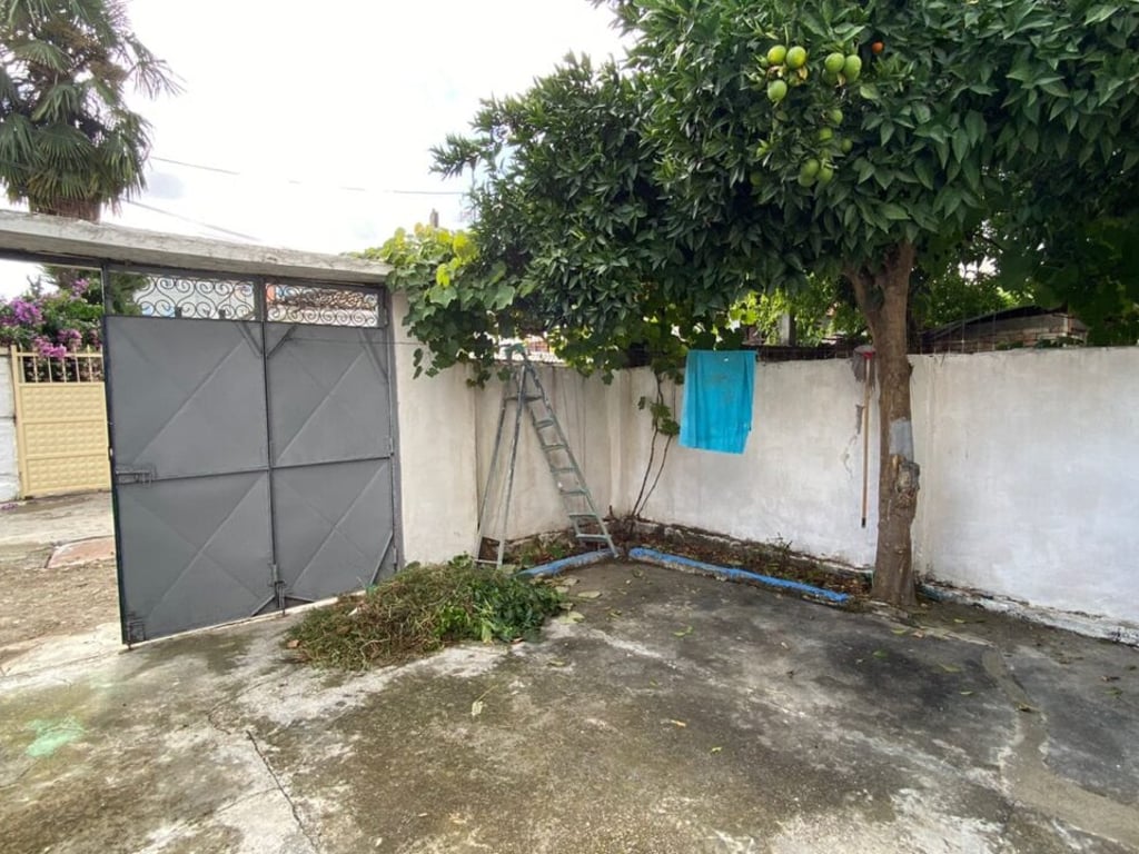 🏡Private house for sale, a few meters from "Josif Budo" street, Kavajë.