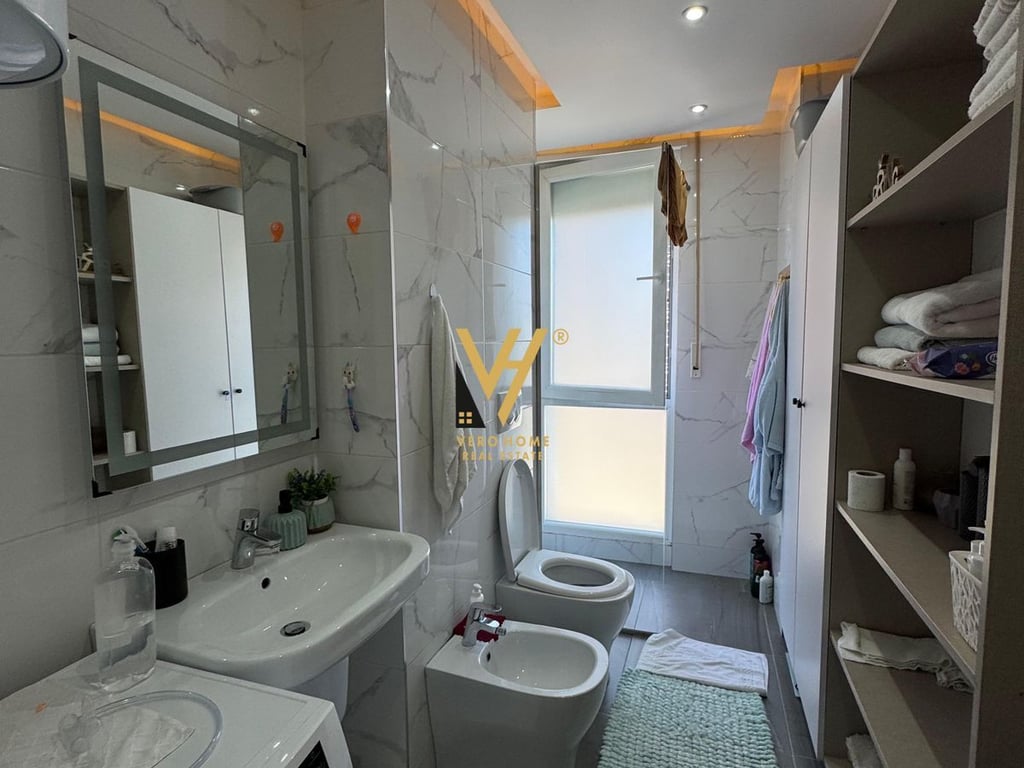 VENDESI APPARTAMENTO 2+1+2+BLK A FIORI DI BOSCO 260.000 EURO