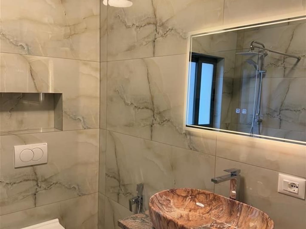 A 2+1 apartment is available for rent in Don Bosko.