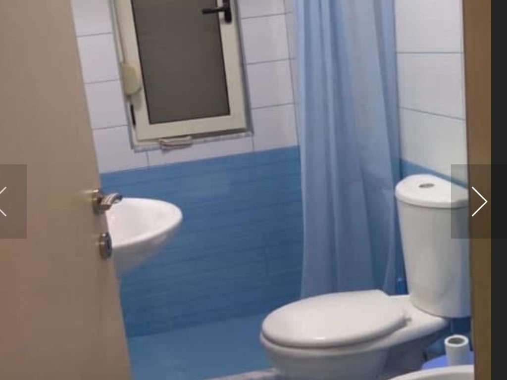 Jepet me qera apartament 1+1 prane Restorant Durresit