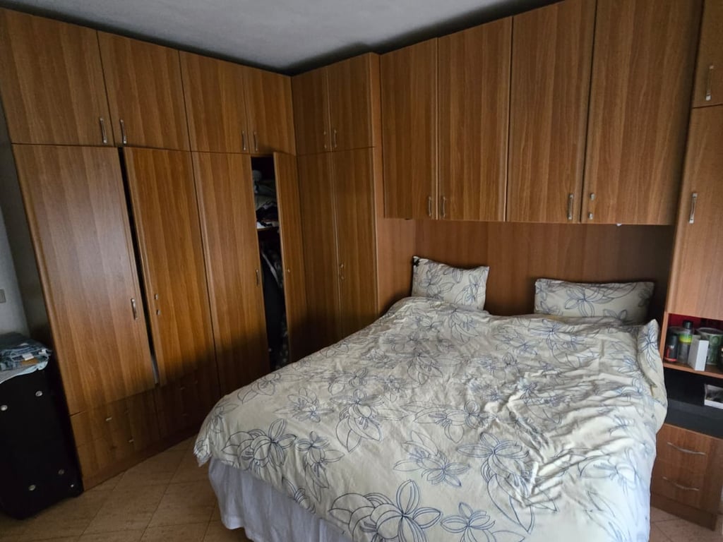 2+1+2 APARTMENT FOR SALE AT KOMUNA E PARISIT