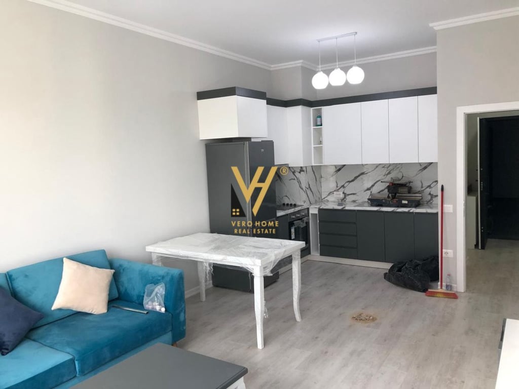 AFFITTASI APPARTAMENTO 1+1+BLK IN VIA KAVAJES 650 EURO