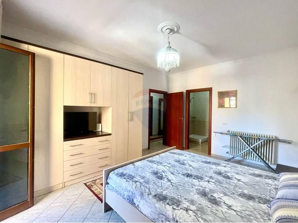 Apartament 2+1 me qira ne komune 