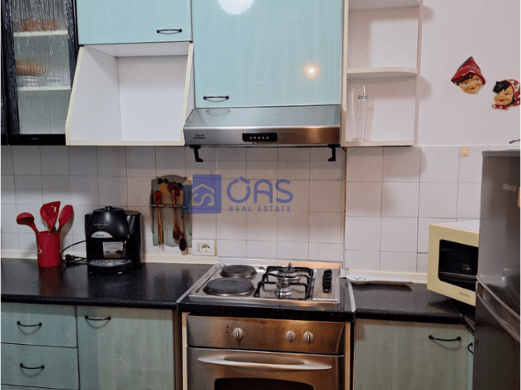 Affittasi appartamento 2+1 presso lo Stadio Dinamo.