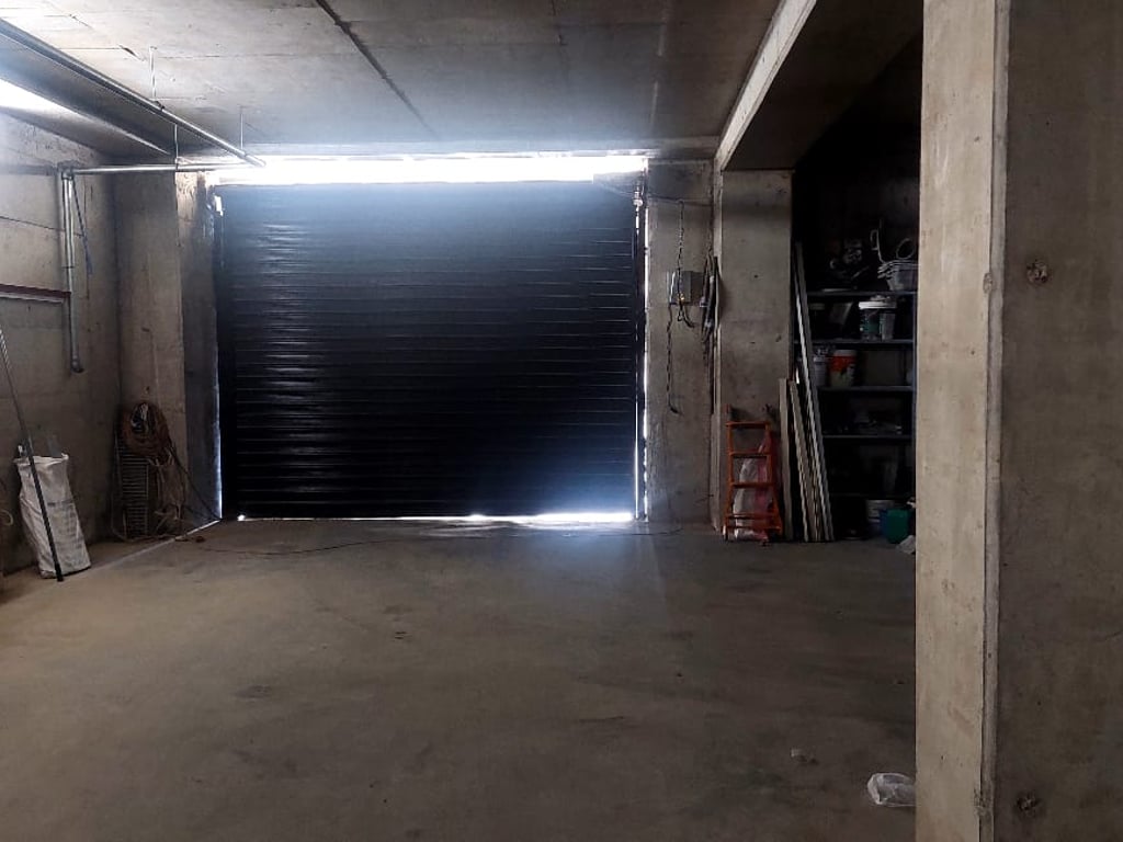 Affittasi Magazzino – Strada Secondaria Tirana–Durrës