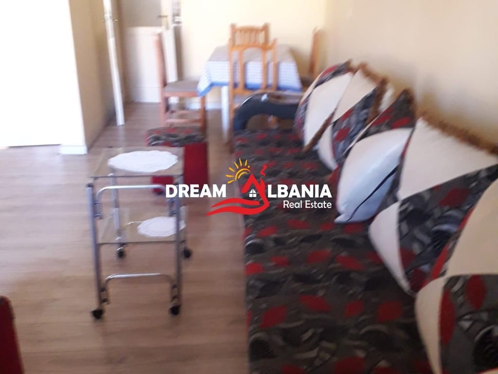 Affittasi appartamento 2+1 presso l'Istituto Harry Fultz a Tirana (ID 4229429)