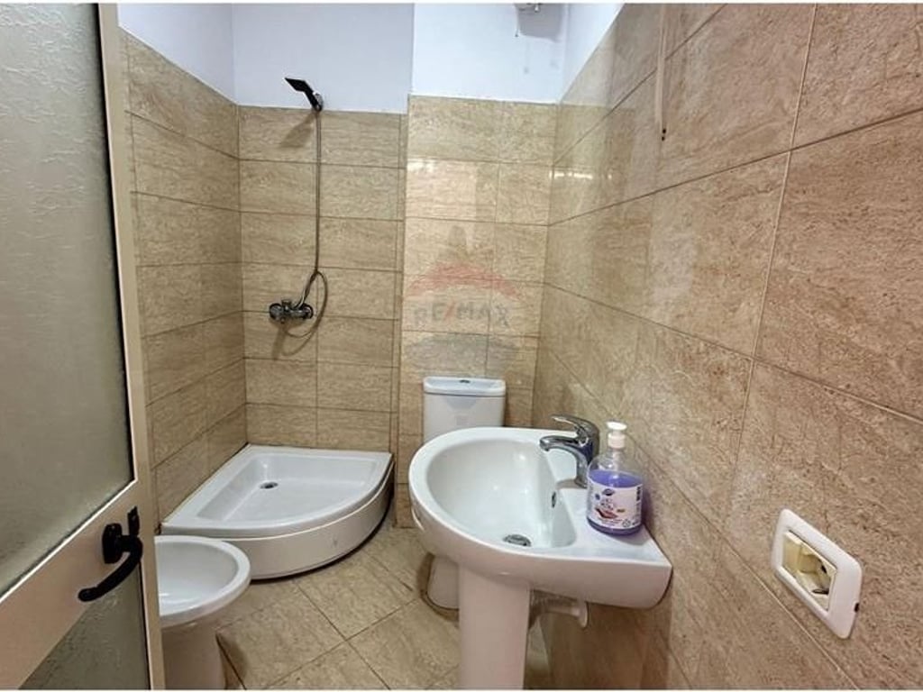 APARTAMENT 1+1 PER SHITJE, YZBERISHT