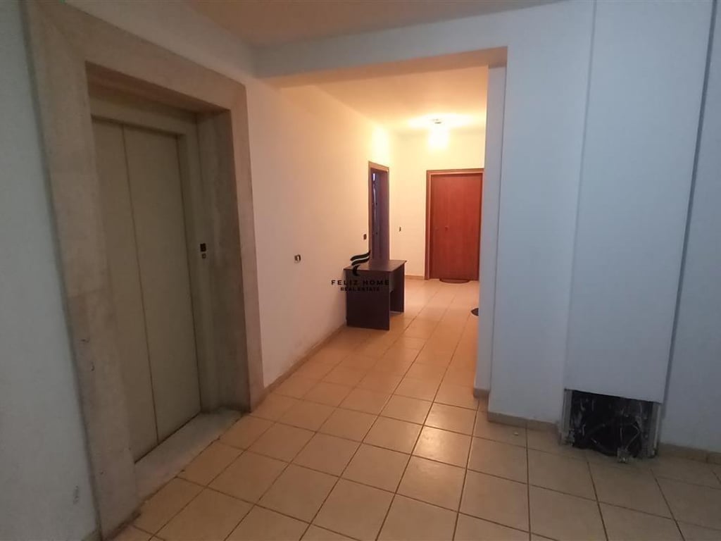 VENDESI APPARTAMENTO 2+1 FRESCO 136.000 EURO