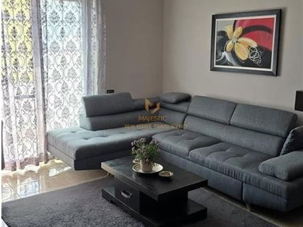 Affittasi appartamento 1+1 a Selvia, via Dibra.