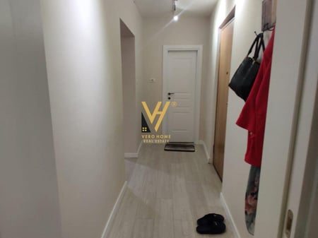 JEPET ZYRE 112M2 ME QERA TE RRUGA E KAVAJES 800 EURO