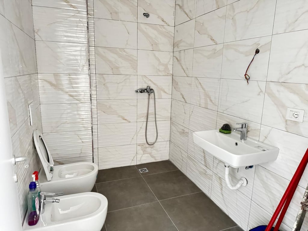 1+1 apartment for rent on Karl Gega street.