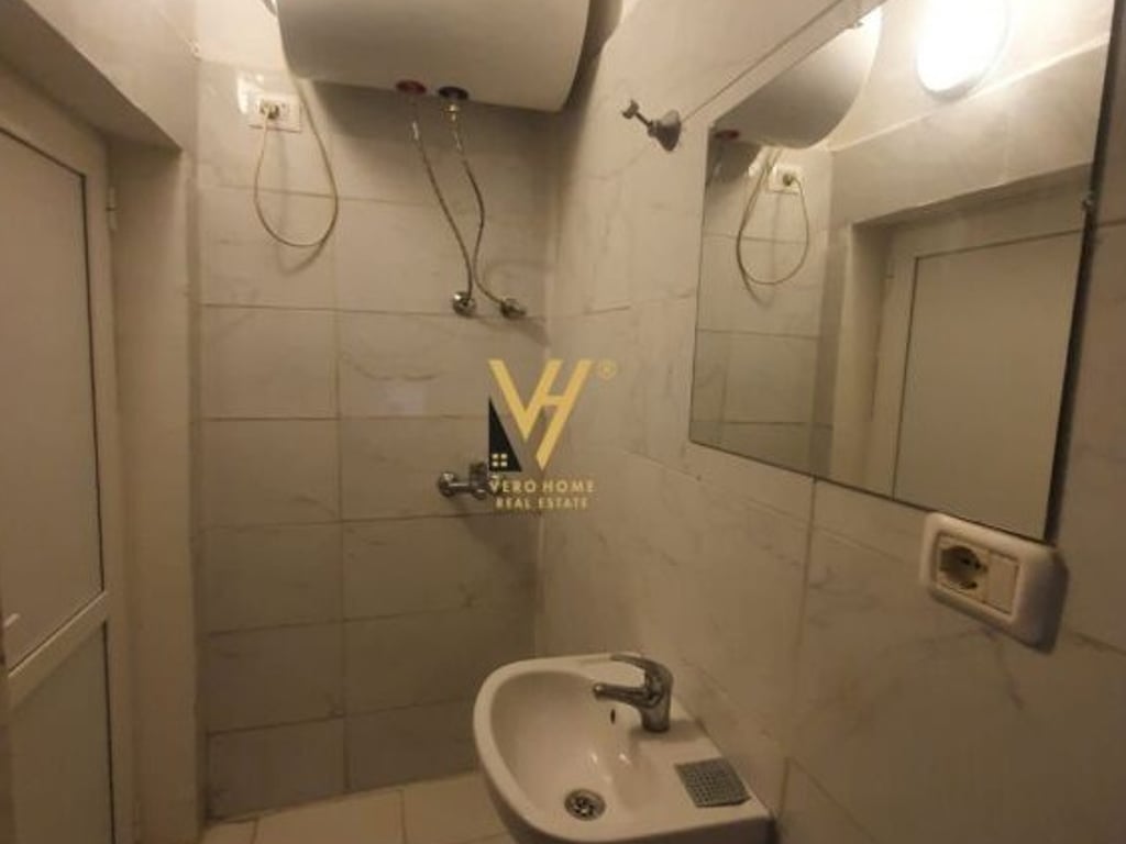 JEPET APARTAMENT 1+1 ME QERA NE SELITE 420 EURO