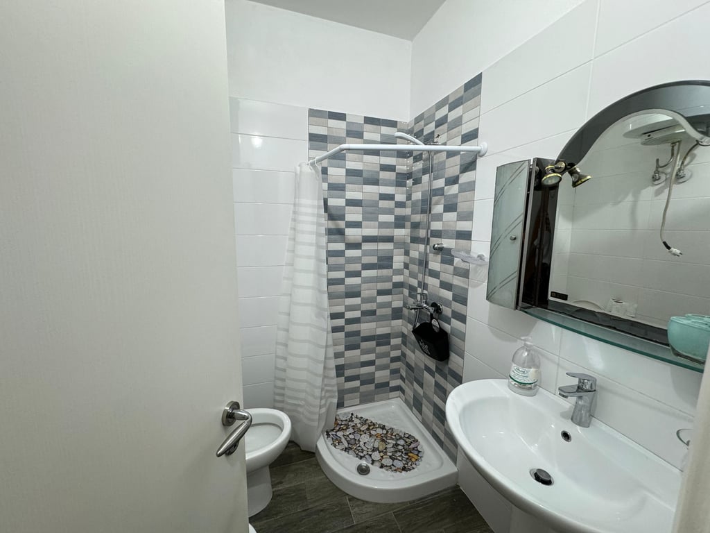 3+2+1 in affitto - 140m2