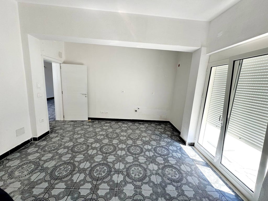 🔥Shitet shtepi private,me dalje ne shetitoren kryesore"Josif Budo",Kavaje 🔥