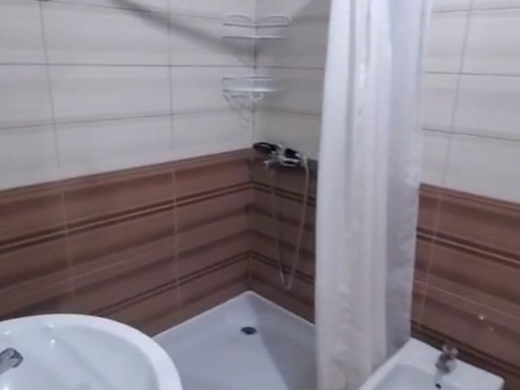 Jepet me Qera Apartament 2+1 ne Astir Prane Ozone