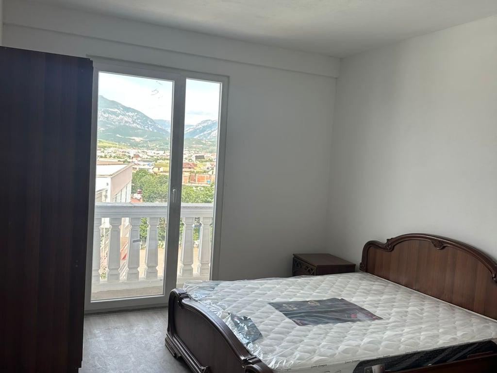 APARTAMENT ME QERA 2+1