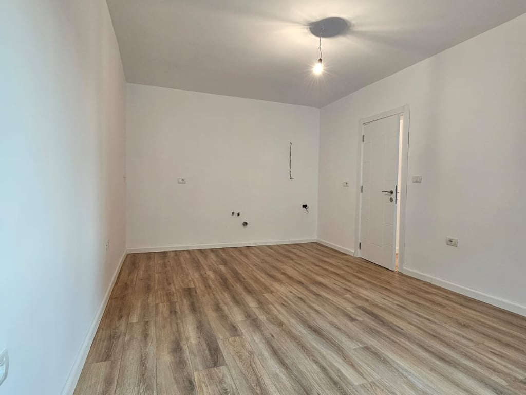 SHITET APARTAMENT 1+1 21 DHJETORI ,106.000 Euro