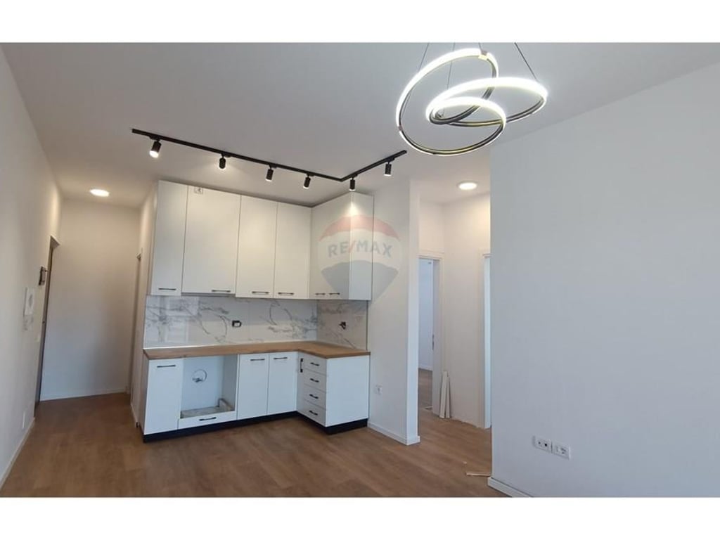 Apartment for sale 2+1 at Pazari i Ri