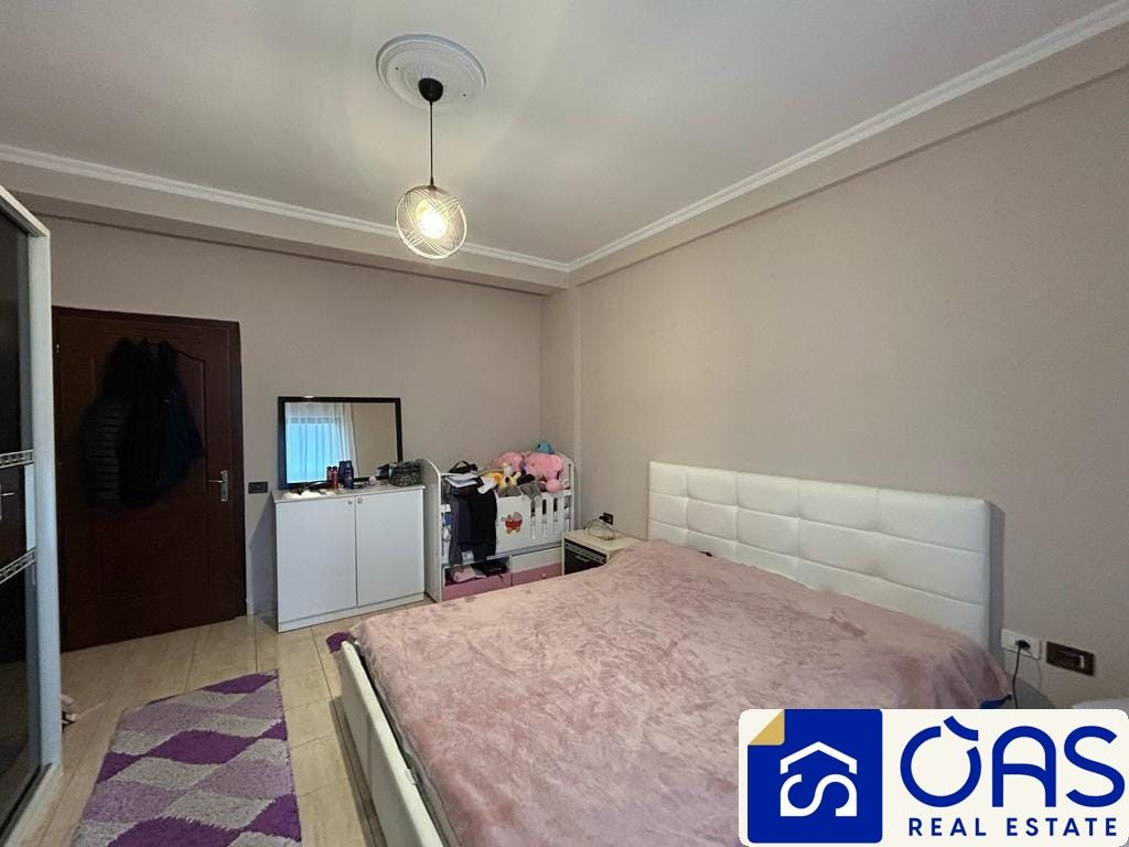 Apartment 1+1 for rent on Dibra Street 600 euros.