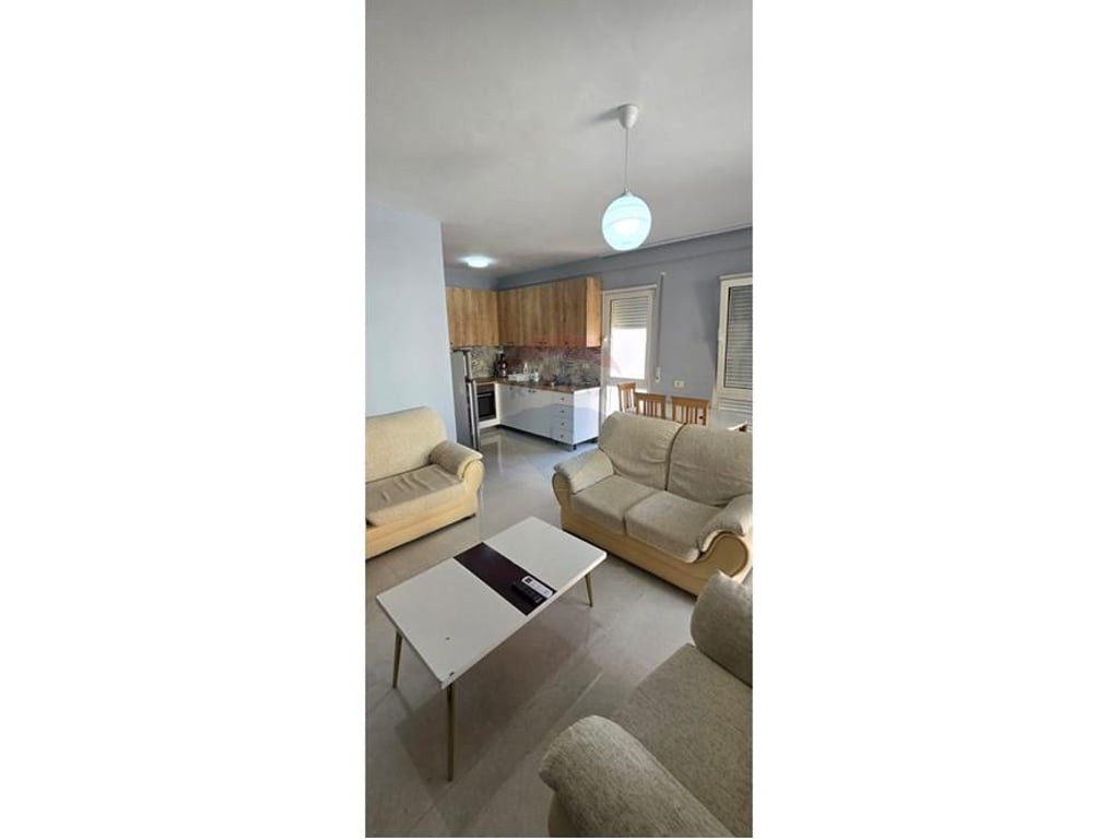 APARTAMENT 2+1 PER SHITJE TE MINE PEZA