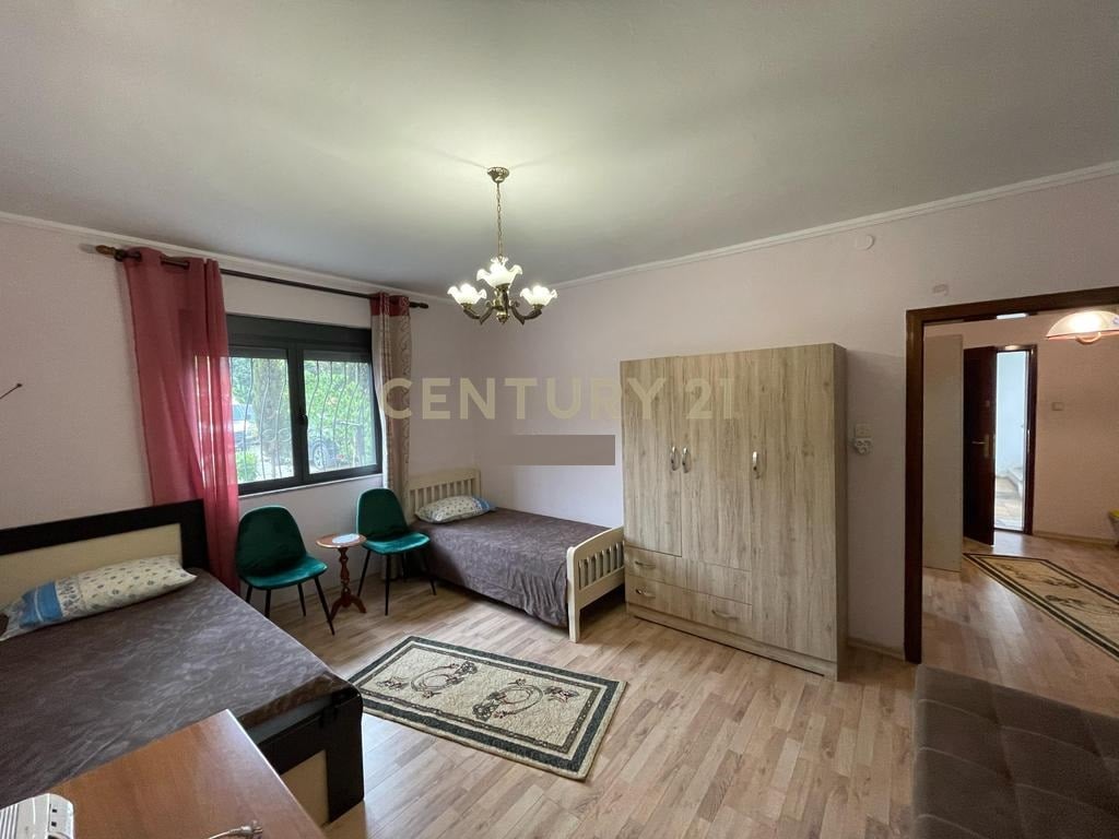 APARTAMENT 2+1 PER QIRA ISH-STACIONI I FUNDIT I TIRANËS SË RE 550 € /Muaj