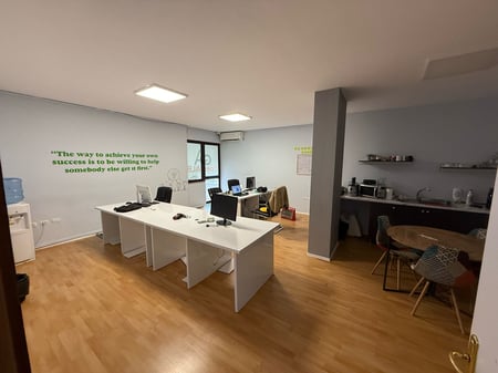 Apartment 4+1 for Rent for Offices in Bllok