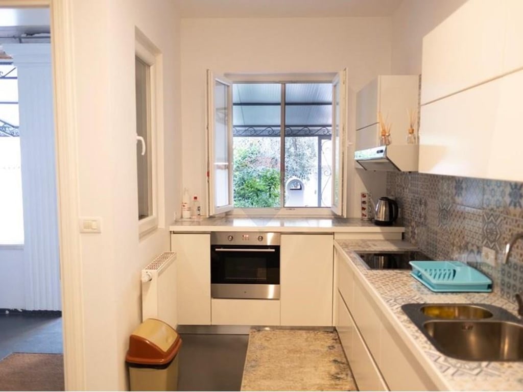 Villa for rent near Petro Nini Luarasi School!