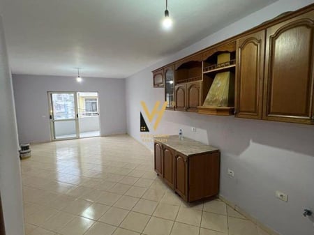 VENDESI APPARTAMENTO 1+1 A FRESKU 103.000 EURO